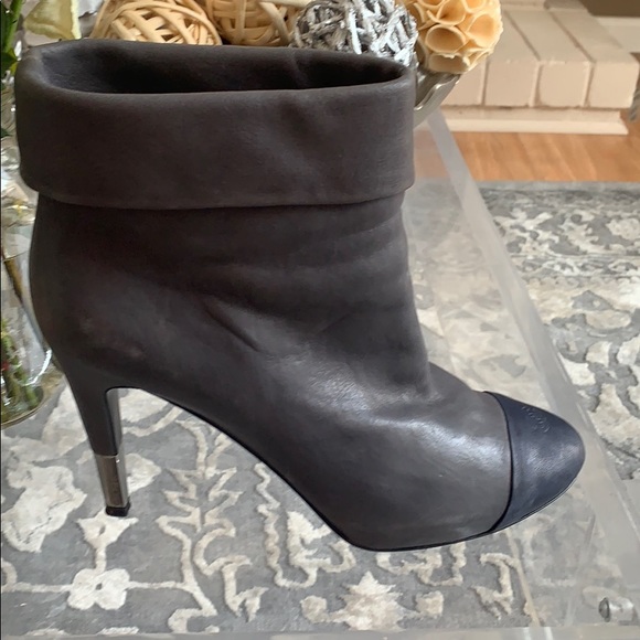 CHANEL | Shoes | Chanel Captoe Cc Ankle Boots Size 2 It 42 | Poshmark